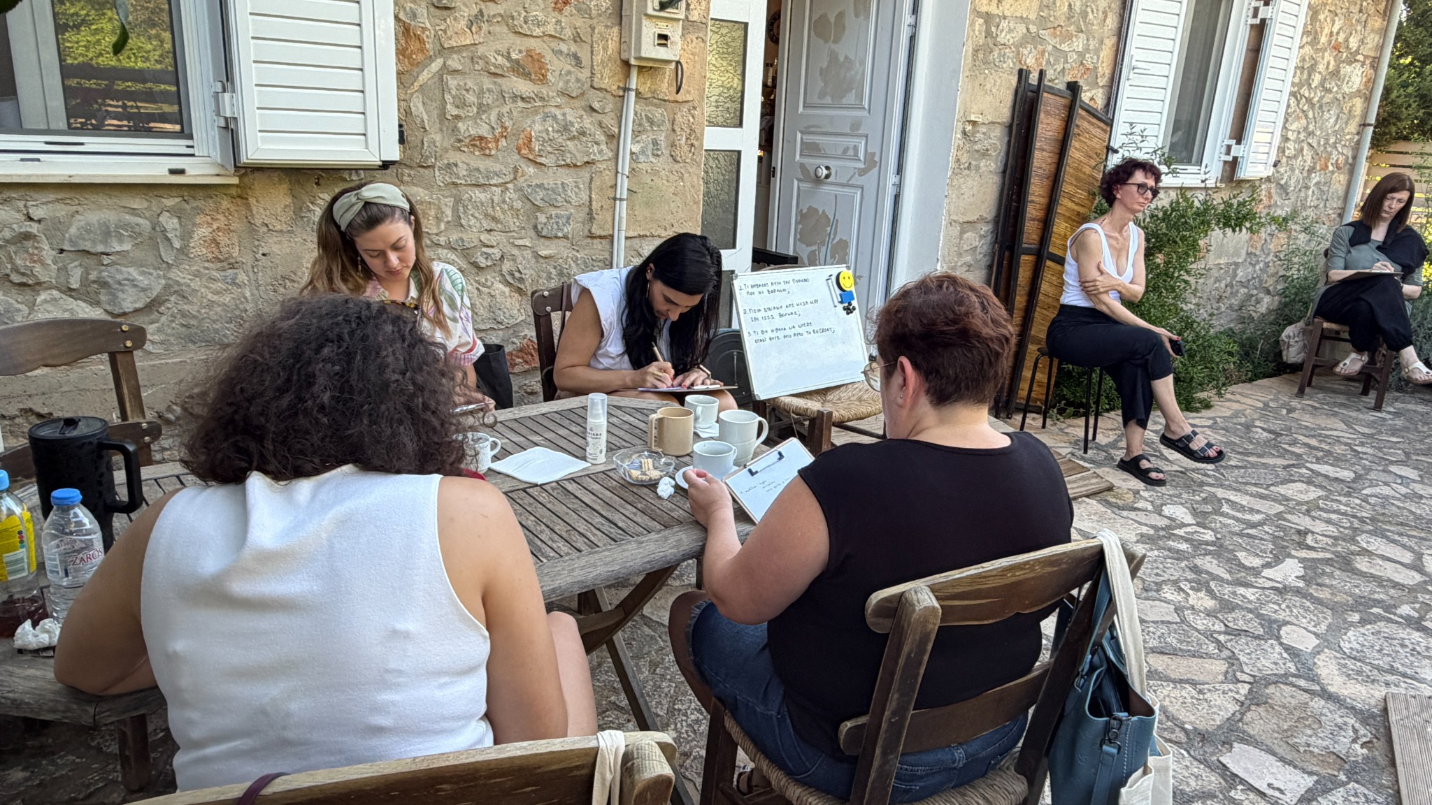 Retiro presencial de BREATHE en la meseta de Lasithi (Grecia)